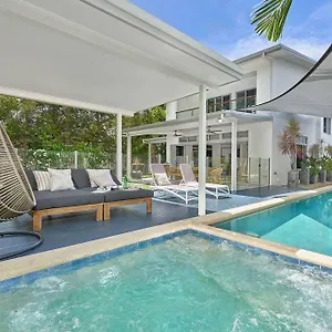  Holiday home 'bask'